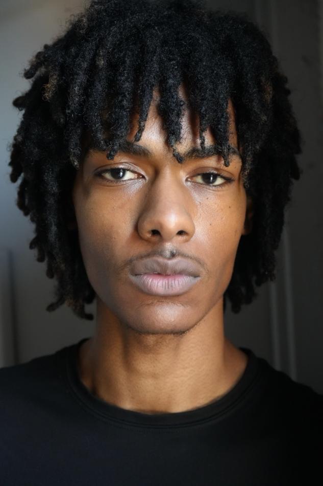 Hunter Russell-Horton - fashion model portfolio photo 1