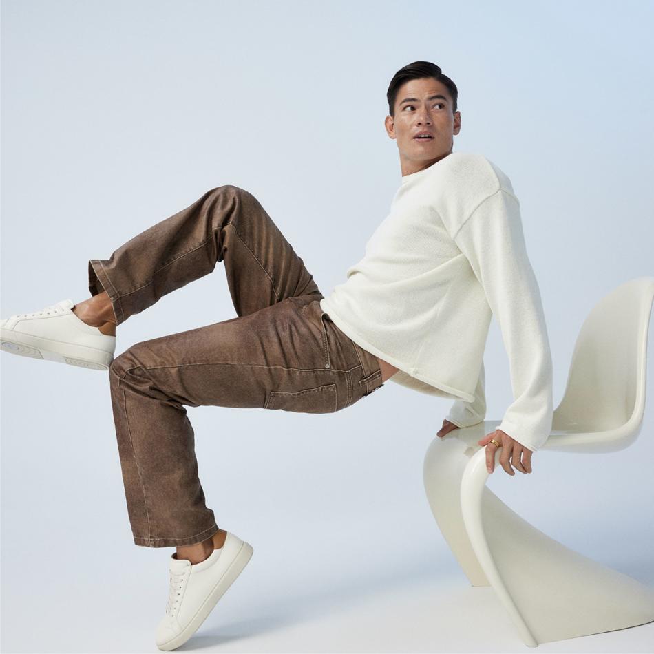 Simonas Pham - fashion model portfolio photo 22