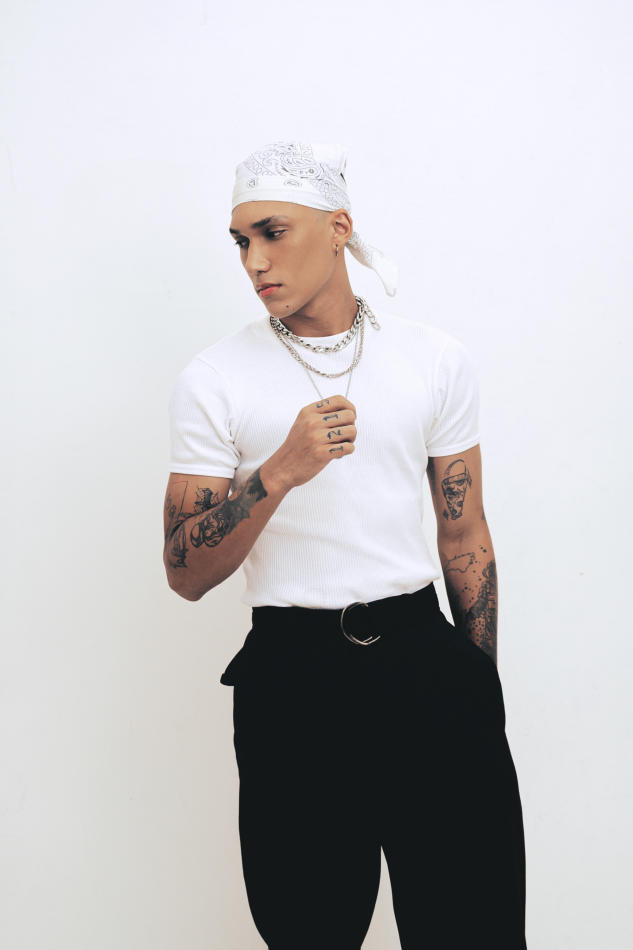 Juano Ferrera - fashion model portfolio photo 3