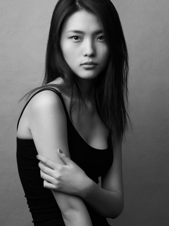 AZIA MARAT - In town