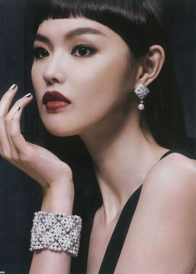 ZHANG XUE - In town