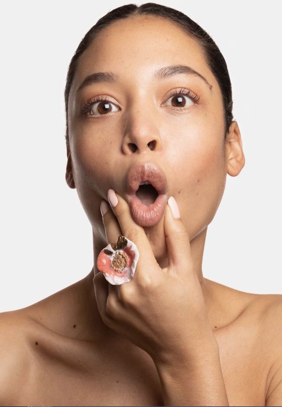 Violaine Frederique G