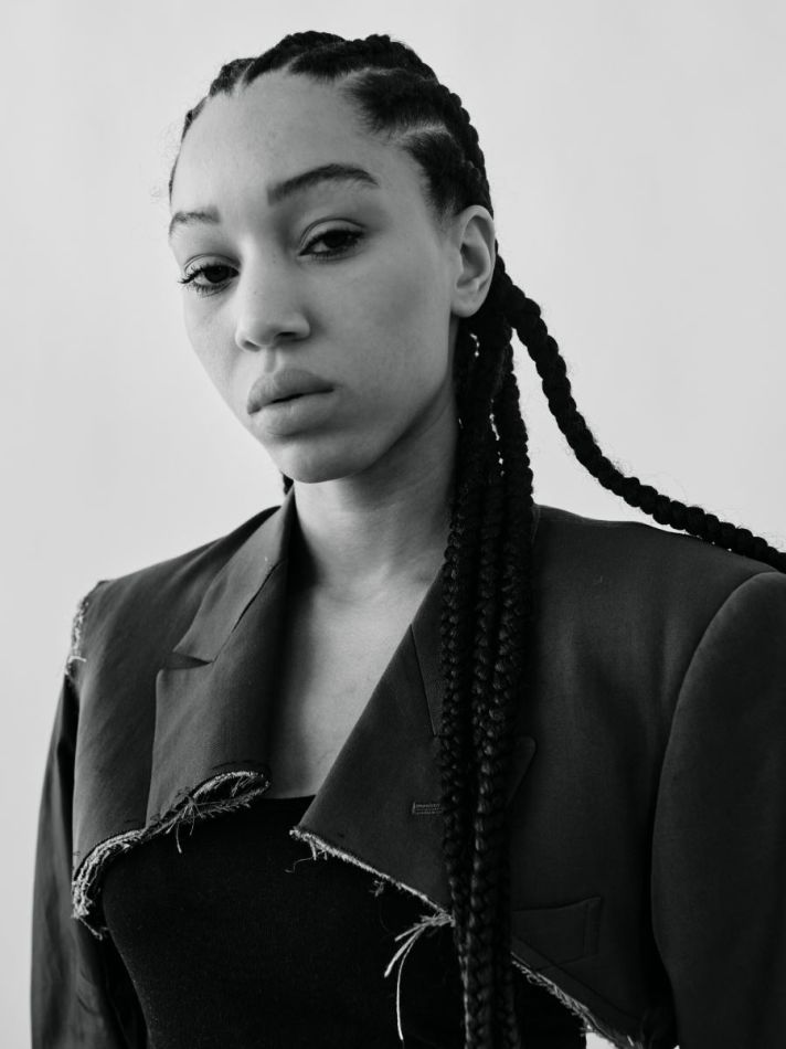 Brittney Elzy - Women-new-faces