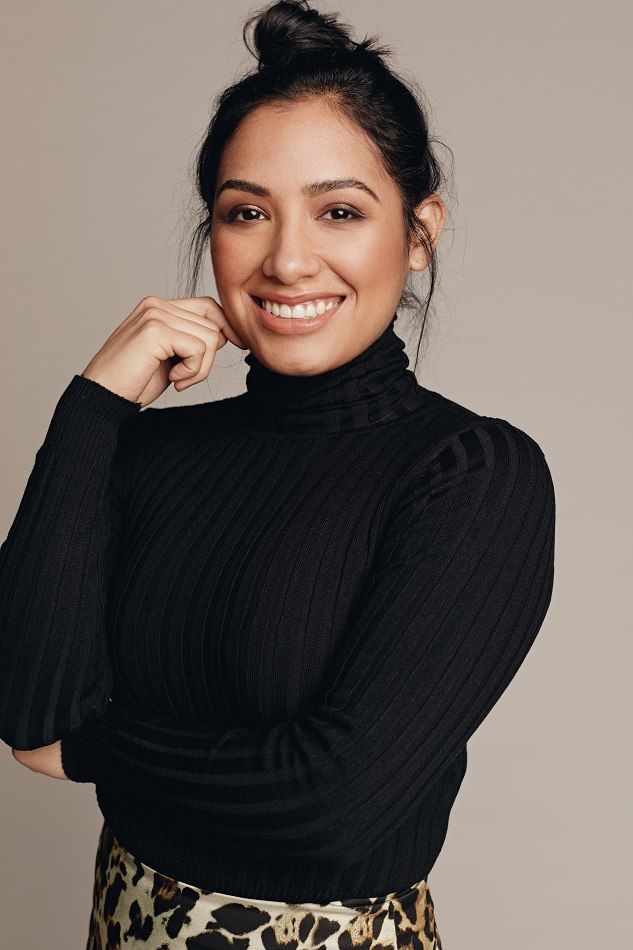 Rosa Munoz-Renfro - Women-commercial