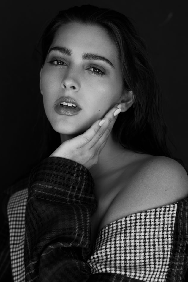 Emma Buesinger - Women-fashion