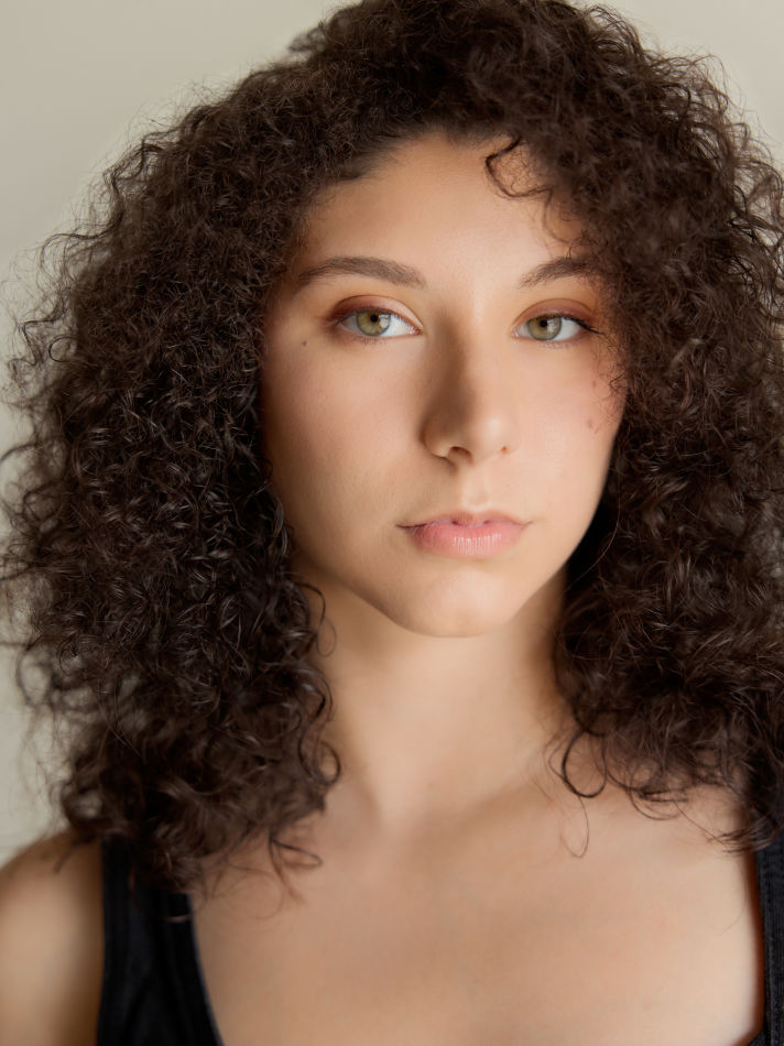 Nineli Bueno - Women-new-faces